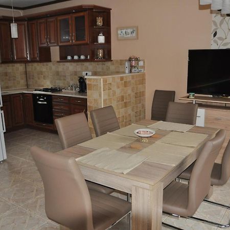 Gyorszem Apartman Экстерьер фото